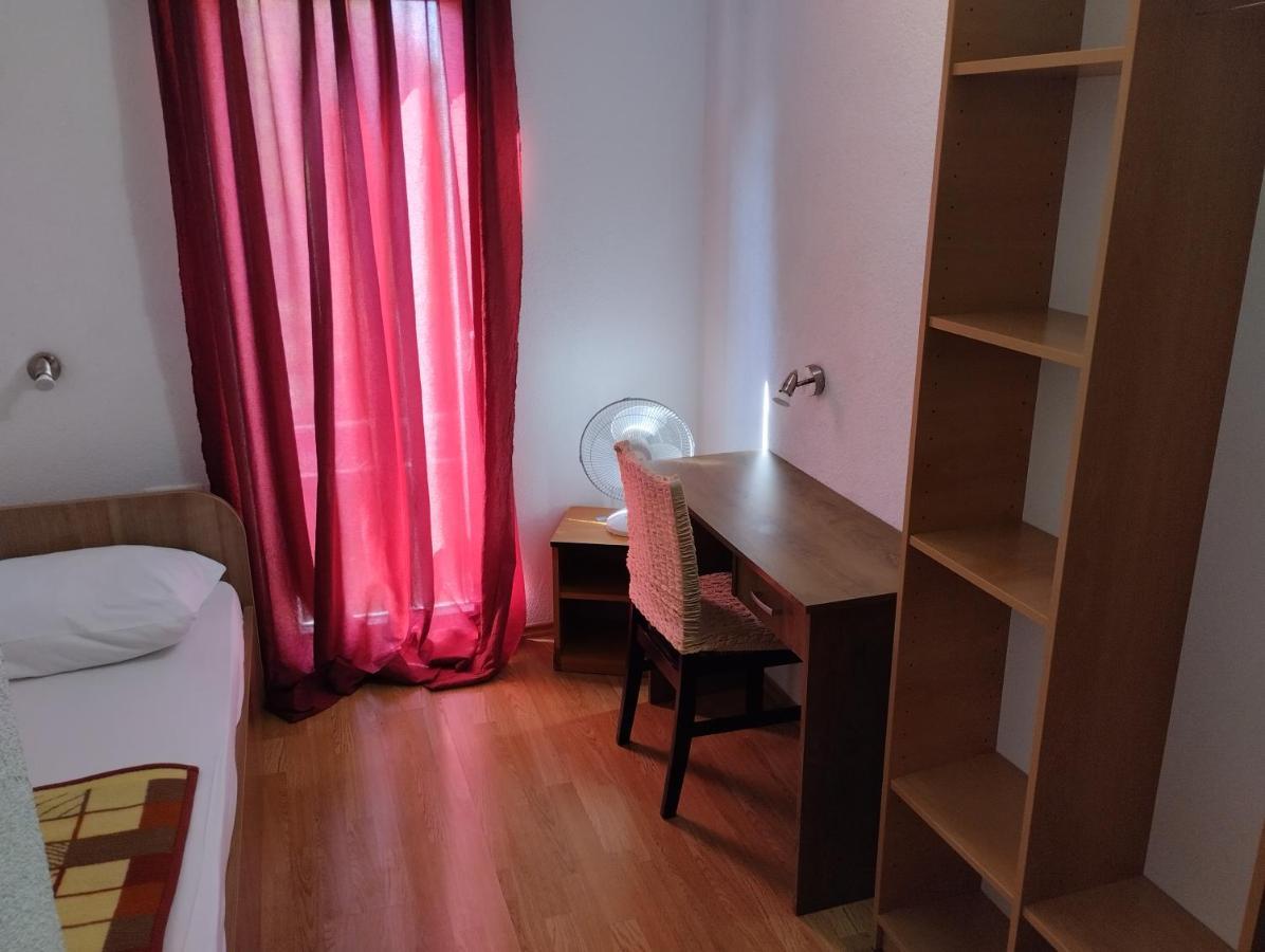 Pansion Danijel Hotell Međugorje Exteriör bild