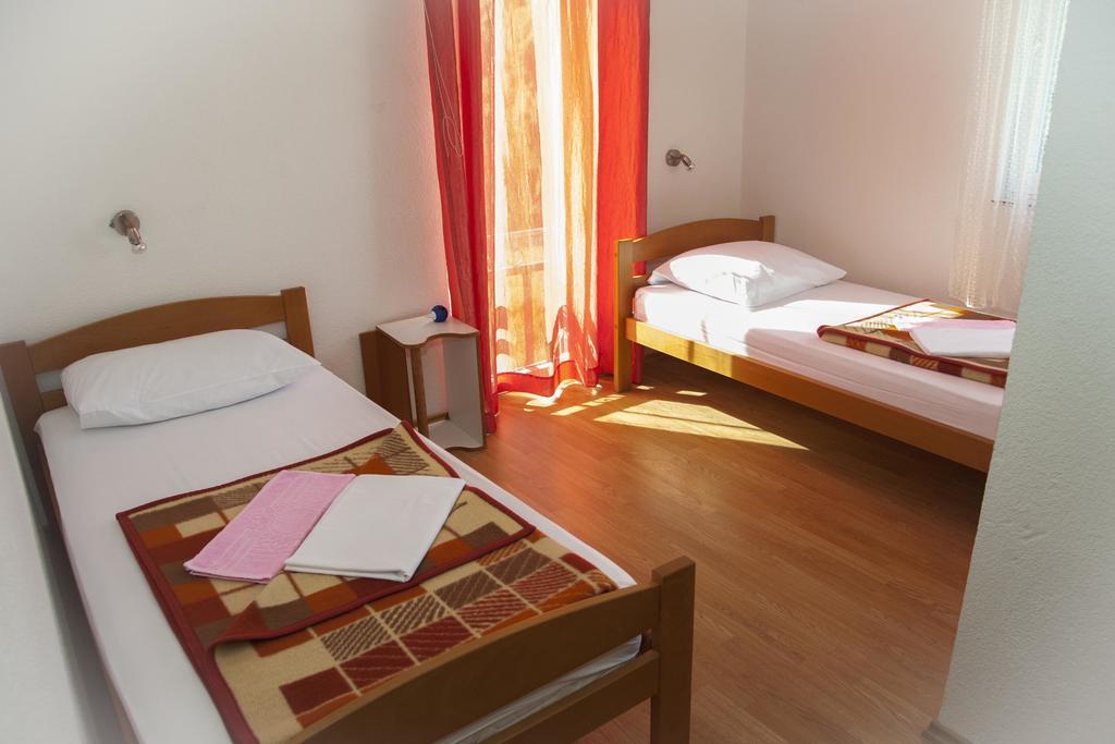 Pansion Danijel Hotell Međugorje Exteriör bild
