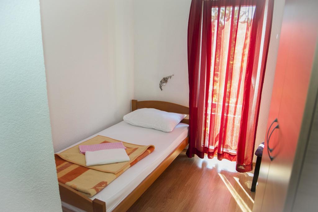 Pansion Danijel Hotell Međugorje Exteriör bild